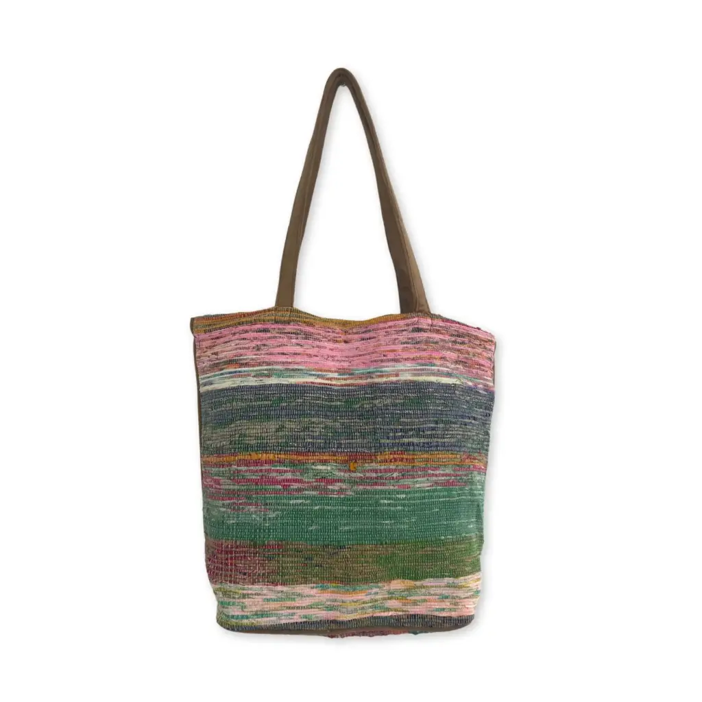 Recycled Big Rug Bag – Shades of Dusk | www.artisangoods.co.uk 2 Recycled Big Rug Bag – Shades of Dusk | www.artisangoods.co.uk 2