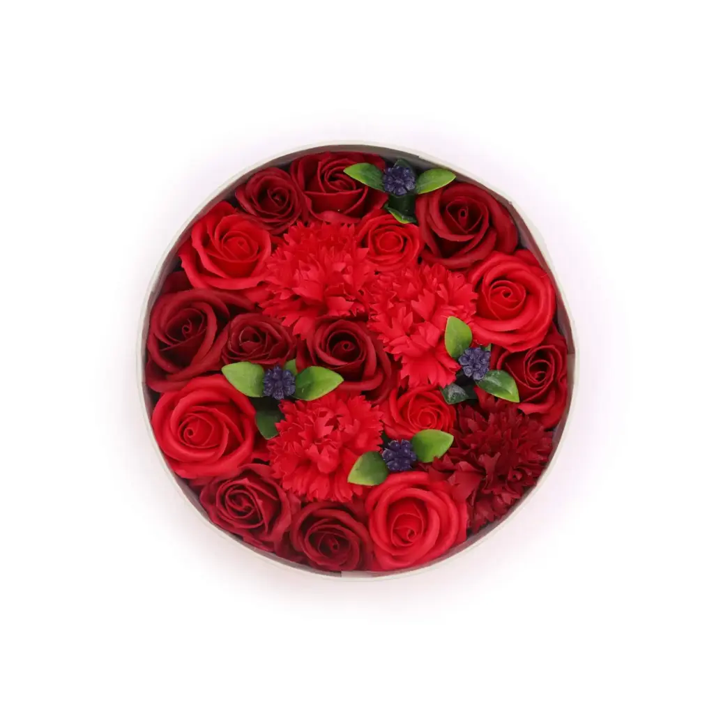 Round Box – Classic Red Roses | www.artisangoods.co.uk