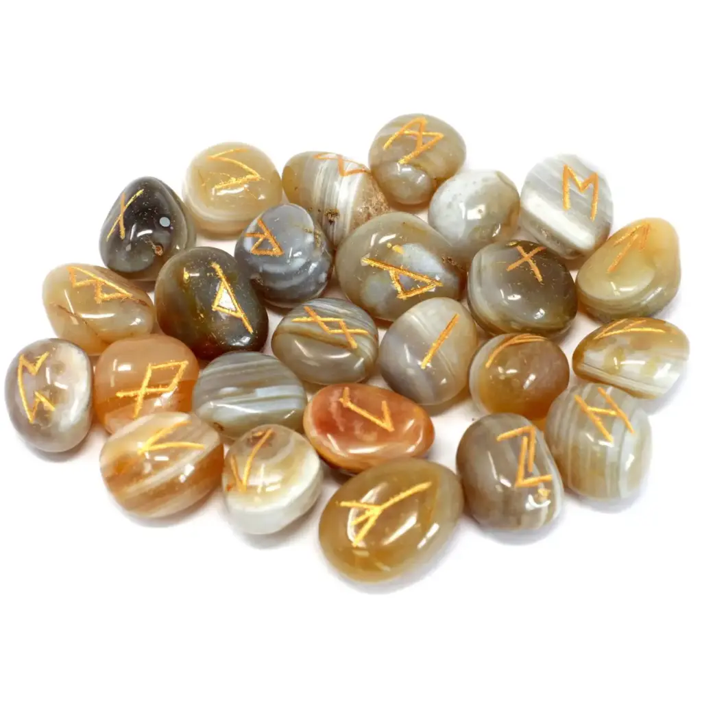 Runes Stone Set in Pouch – Banded Agate | www.artisangoods.co.uk 2