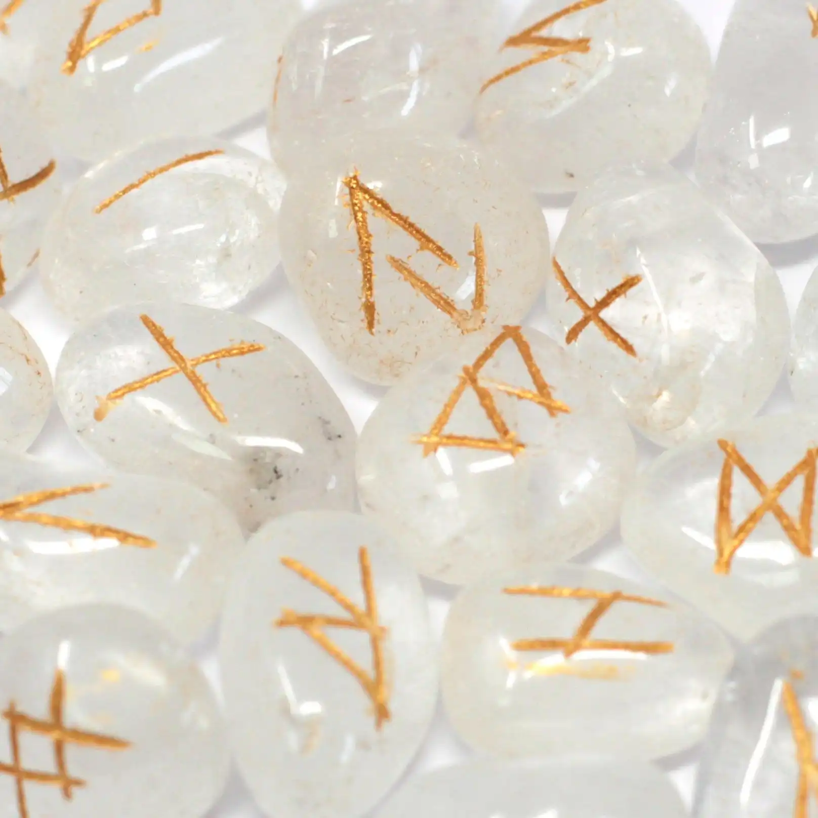 Runes Stone Set in Pouch – Crystal | www.artisangoods.co.uk 2 Runes Stone Set in Pouch – Crystal | www.artisangoods.co.uk 1