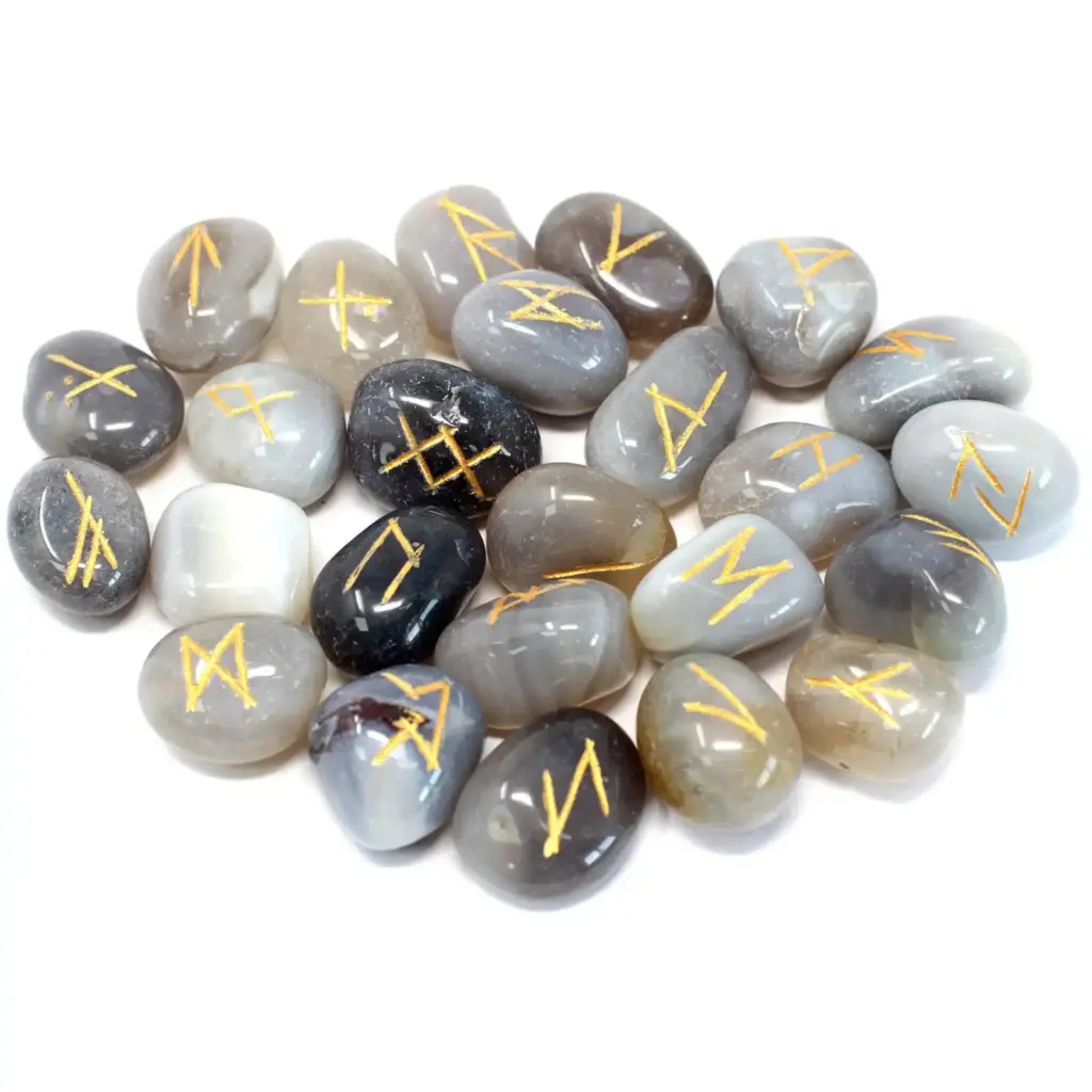 Runes Stone Set in Pouch – Grey Agate | www.artisangoods.co.uk 2