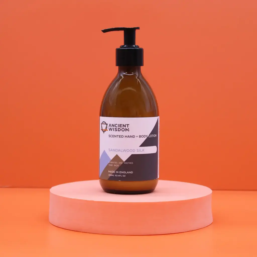 Sandalwood Silk Lotion 300ml | www.artisangoods.co.uk 2