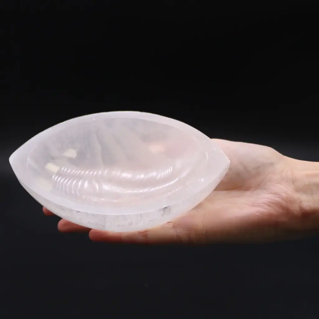 Selenite Eye Bowl – 15cm | www.artisangoods.co.uk 4