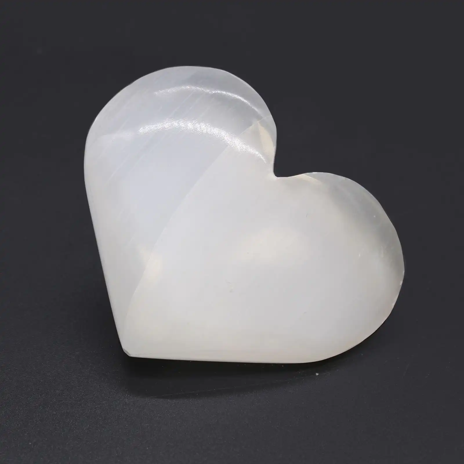 Selenite Heart – 5-6 cm | www.artisangoods.co.uk 3 Selenite Heart – 5-6 cm | www.artisangoods.co.uk 2