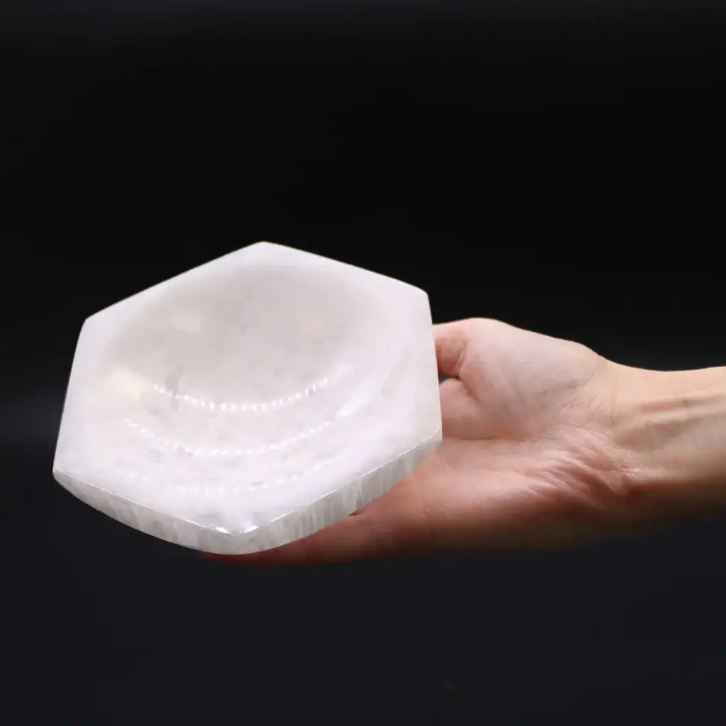 Selenite Hex Bowl – 15cm | www.artisangoods.co.uk 4
