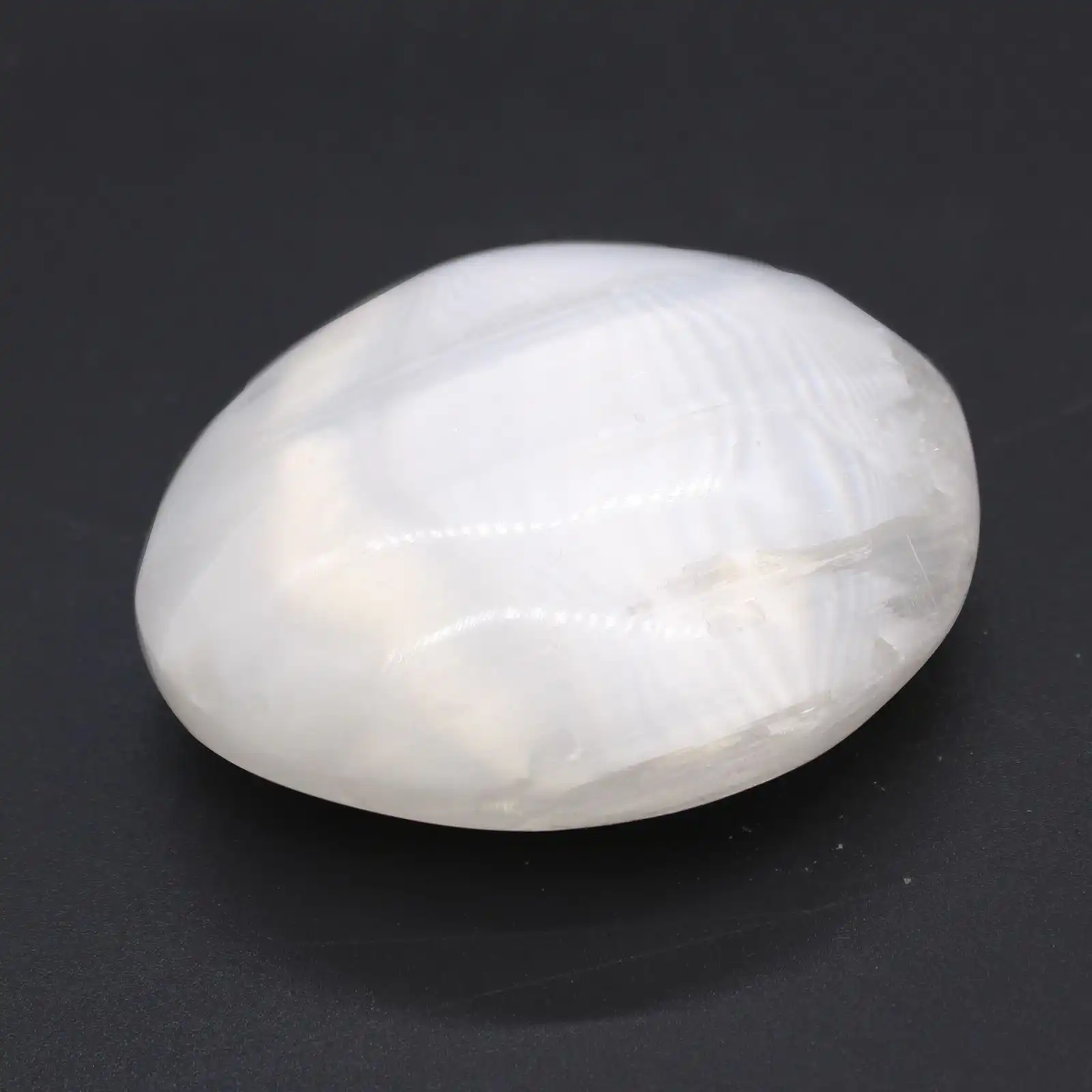 Selenite Palm Stone – 6.5 cm | www.artisangoods.co.uk 3 Selenite Palm Stone – 6.5 cm | www.artisangoods.co.uk 2