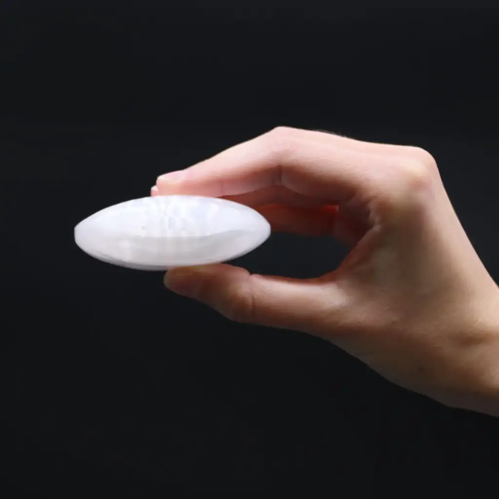 Selenite Palm Stone – 6.5 cm | www.artisangoods.co.uk 3 Selenite Palm Stone – 6.5 cm | www.artisangoods.co.uk 3