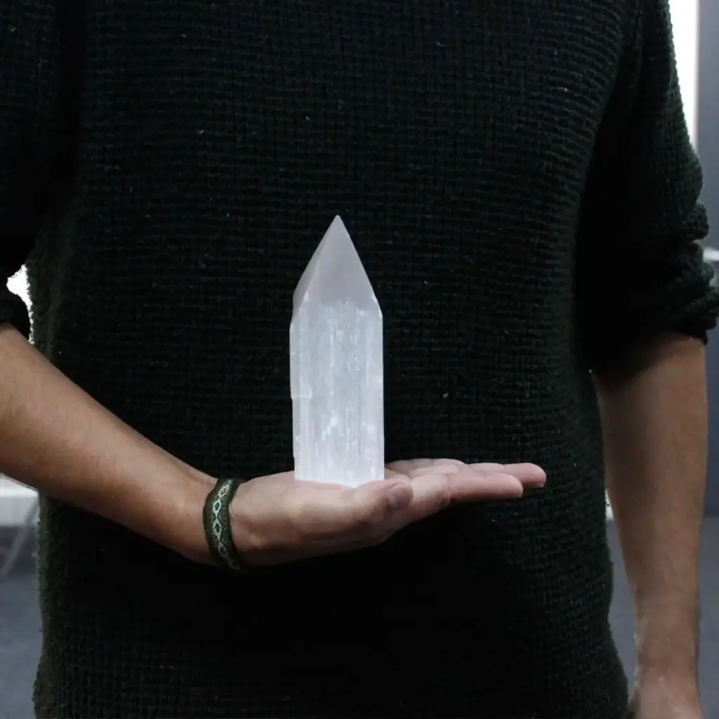 Selenite Pencil Point Tower – 15 cm | www.artisangoods.co.uk 4