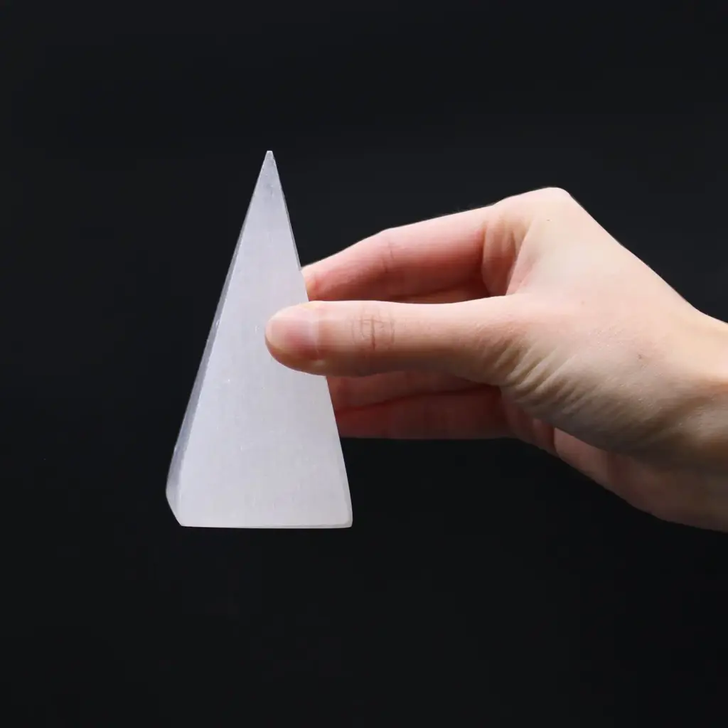 Selenite Pyramid – 10 cm | www.artisangoods.co.uk 3 Selenite Pyramid – 10 cm | www.artisangoods.co.uk 3