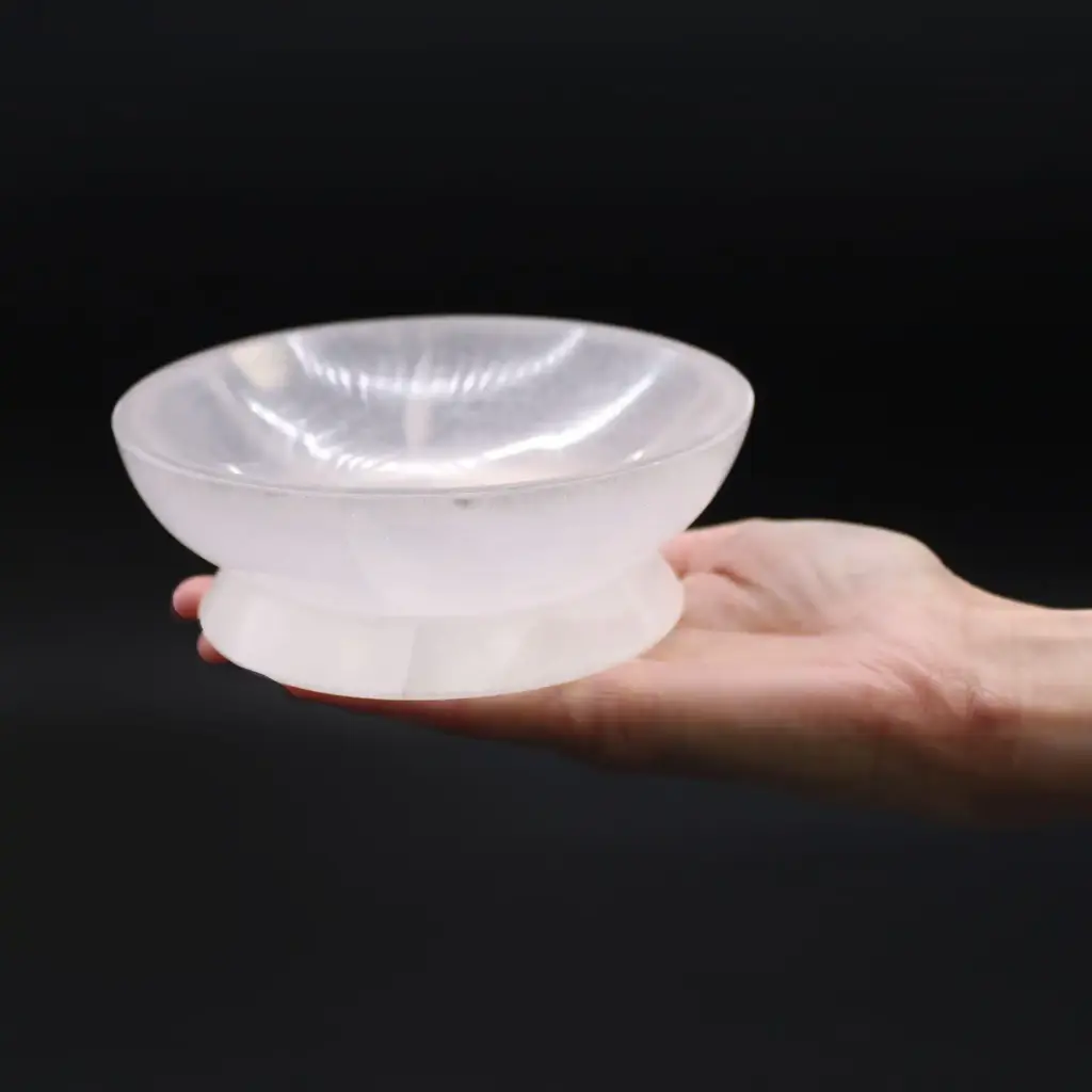 Selenite Ritual Bowl  – 13cm | www.artisangoods.co.uk 3