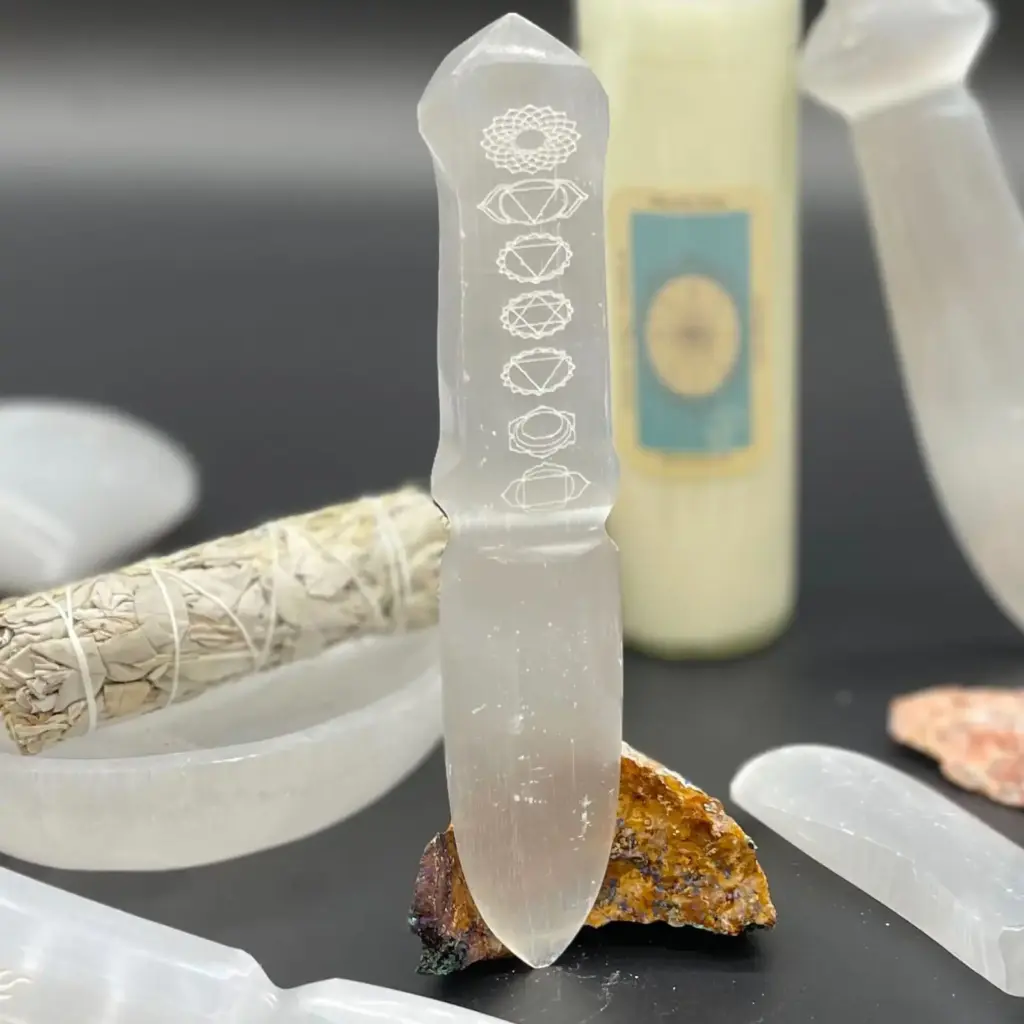 Selenite Ritual Knife – Chakra | www.artisangoods.co.uk 2 Selenite Ritual Knife – Chakra | www.artisangoods.co.uk 2