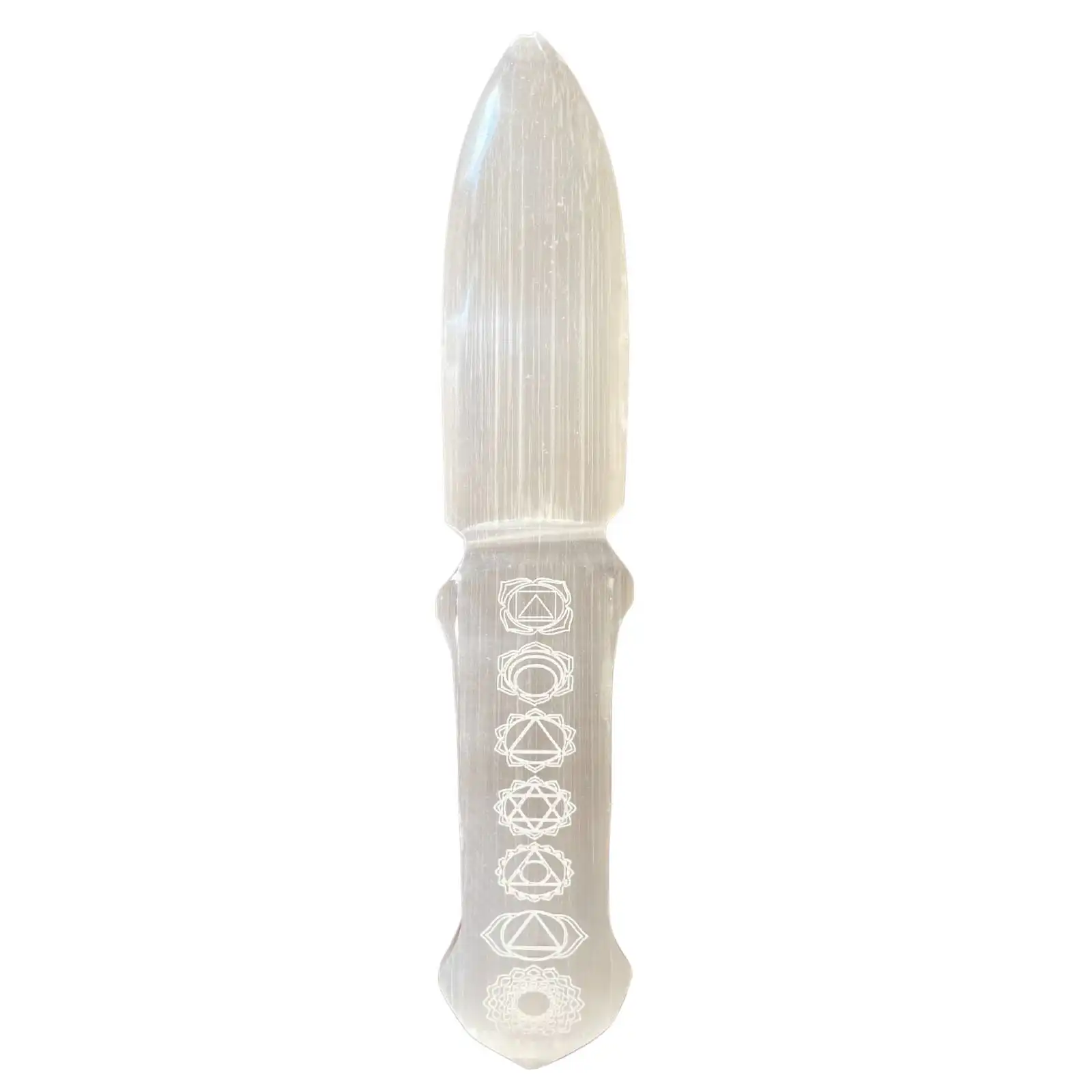 Selenite Ritual Knife – Chakra | www.artisangoods.co.uk 2 Selenite Ritual Knife – Chakra | www.artisangoods.co.uk 1