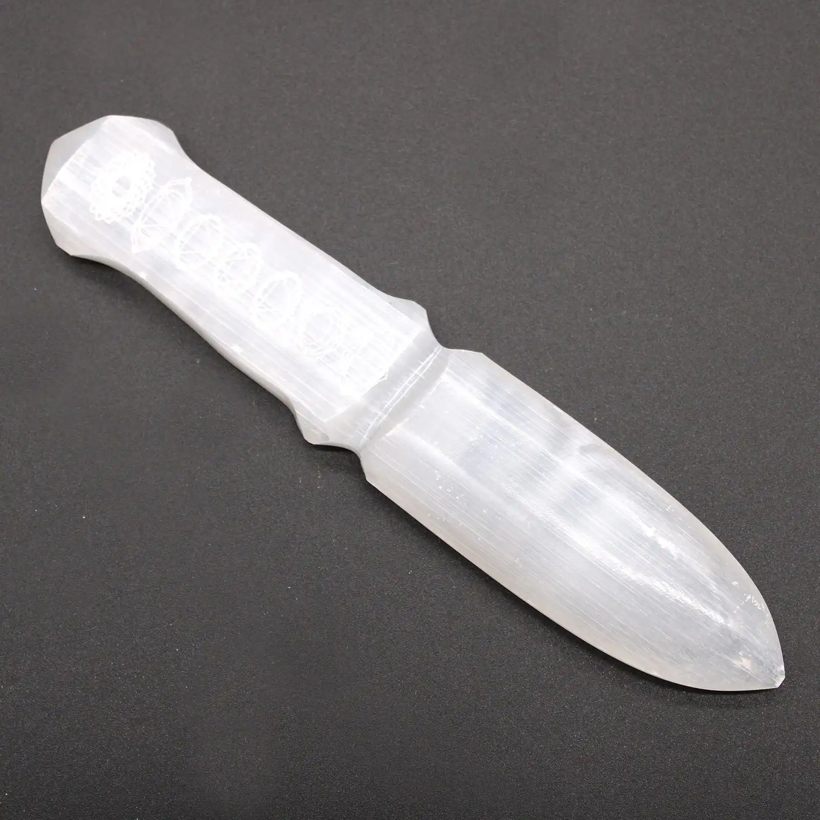 Selenite Ritual Knife – Chakra | www.artisangoods.co.uk 9 Selenite Ritual Knife – Chakra | www.artisangoods.co.uk 8