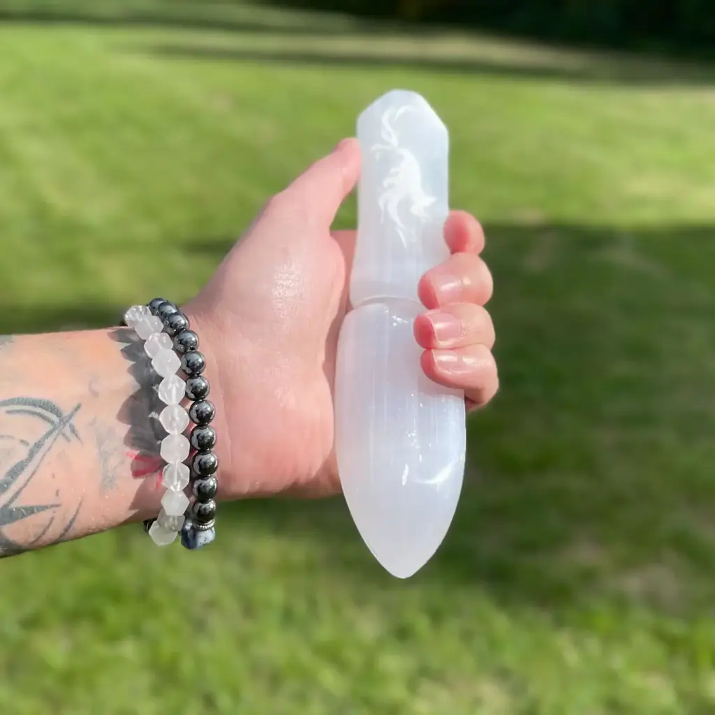 Selenite Ritual Knife – Letting go of the past | www.artisangoods.co.uk 6