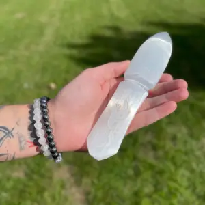 Selenite Ritual Knife – Letting go of the past | www.artisangoods.co.uk 5