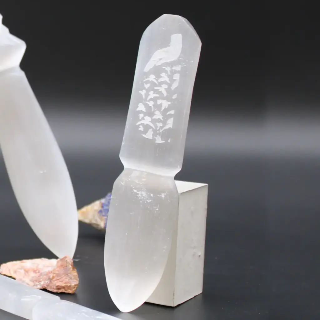 Selenite Ritual Knife – Releasing Bonds | www.artisangoods.co.uk