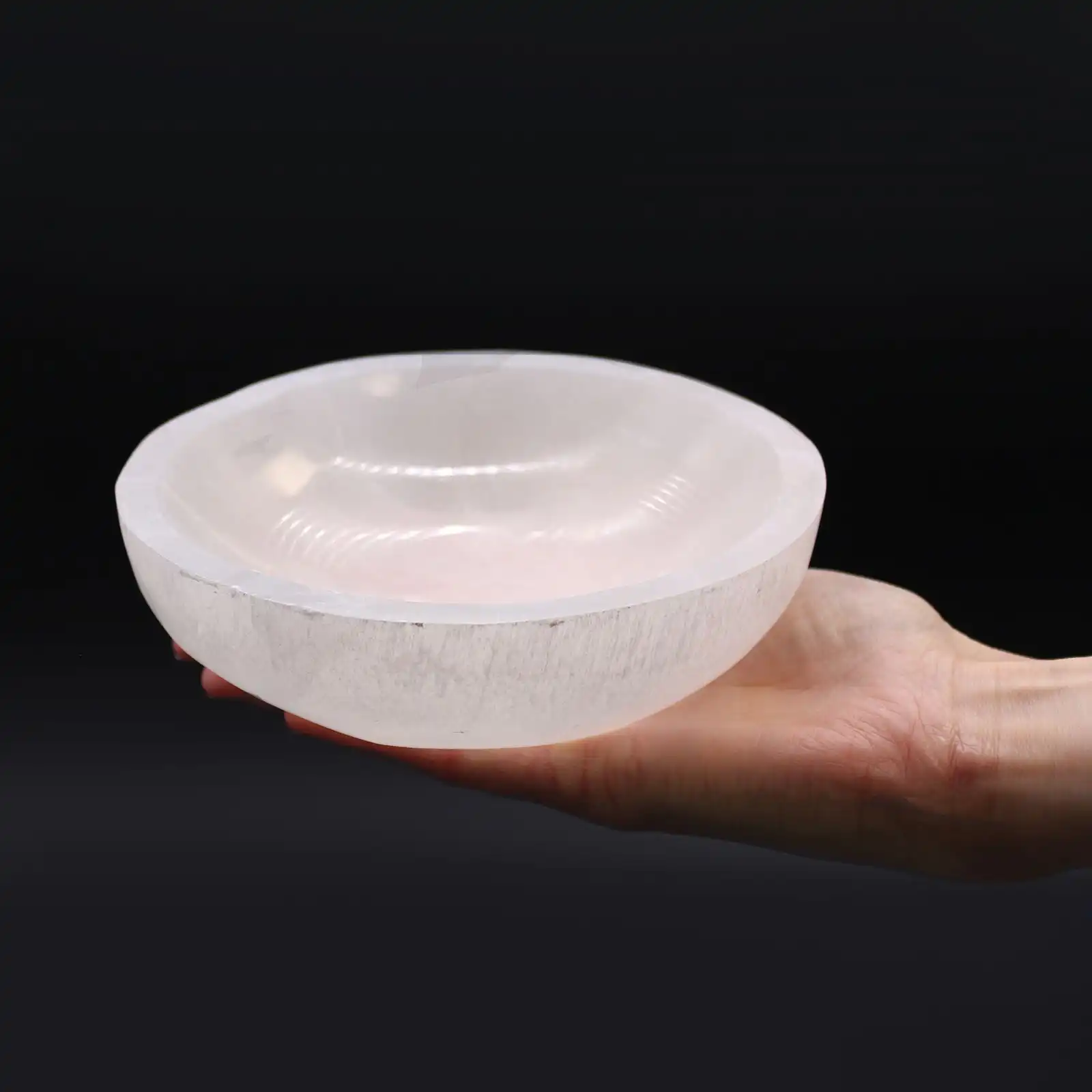 Selenite Round Bowl – 15cm | www.artisangoods.co.uk 5 Selenite Round Bowl – 15cm | www.artisangoods.co.uk 4