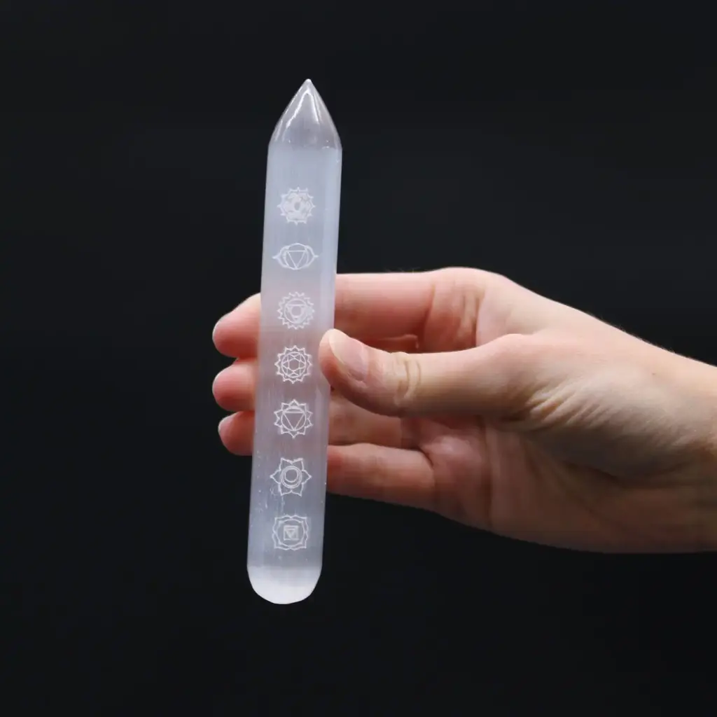 Selenite Wand – 16 cm (Point one End) 7 Chakra | www.artisangoods.co.uk 3
