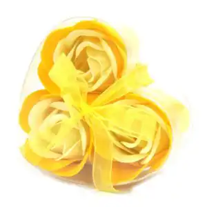Set of 3 Soap Flower Heart Box – Spring Roses | www.artisangoods.co.uk 1