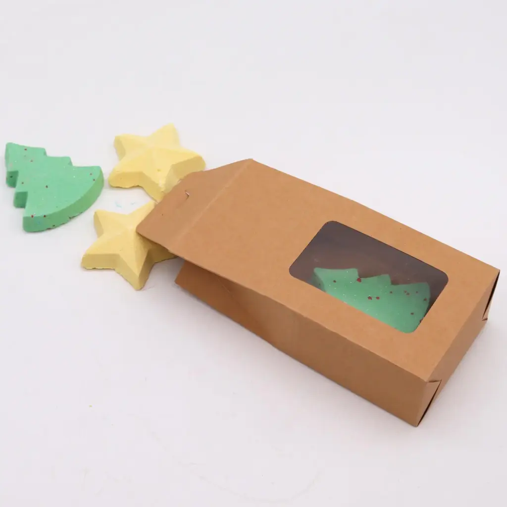Silent Night Christmas Bath Bomb Gift Pack | www.artisangoods.co.uk 3 Silent Night Christmas Bath Bomb Gift Pack | www.artisangoods.co.uk 3