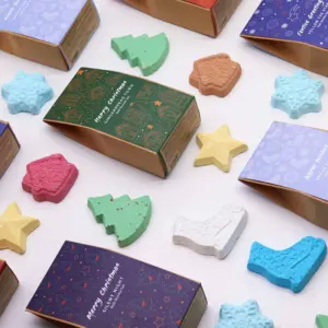 Silent Night Christmas Bath Bomb Gift Pack | www.artisangoods.co.uk 2
