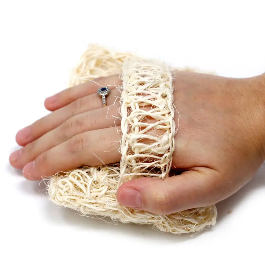 Sisal Sponge and Scrub – Soft Exfoliating Cushion | www.artisangoods.co.uk 3 Sisal Sponge and Scrub – Soft Exfoliating Cushion | www.artisangoods.co.uk 3