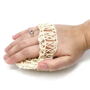 Sisal Sponge and Scrub – Soft Round Exfoliating Cushion | www.artisangoods.co.uk 3
