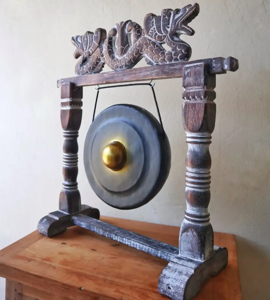Small Healing Gong in Stand – 25cm – Black | www.artisangoods.co.uk 9