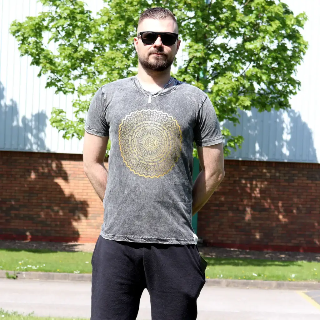 Small Stone Washed T-Shirt – Mandala – Dark Grey | www.artisangoods.co.uk