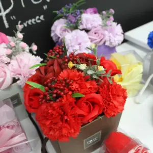 Soap Flower Bouquet – Spring Flowers | www.artisangoods.co.uk 3
