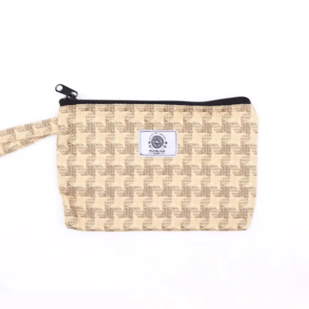 Soft & Natural Handy Gift Pouches & Loop – (assorted materials) -20x13cm | www.artisangoods.co.uk 5 Soft & Natural Handy Gift Pouches & Loop – (assorted materials) -20x13cm | www.artisangoods.co.uk 5