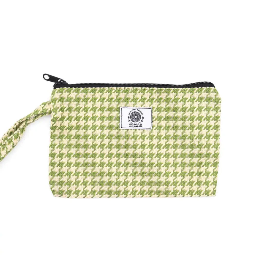 Soft & Natural Handy Gift Pouches & Loop – (assorted materials) -20x13cm | www.artisangoods.co.uk 2 Soft & Natural Handy Gift Pouches & Loop – (assorted materials) -20x13cm | www.artisangoods.co.uk 2