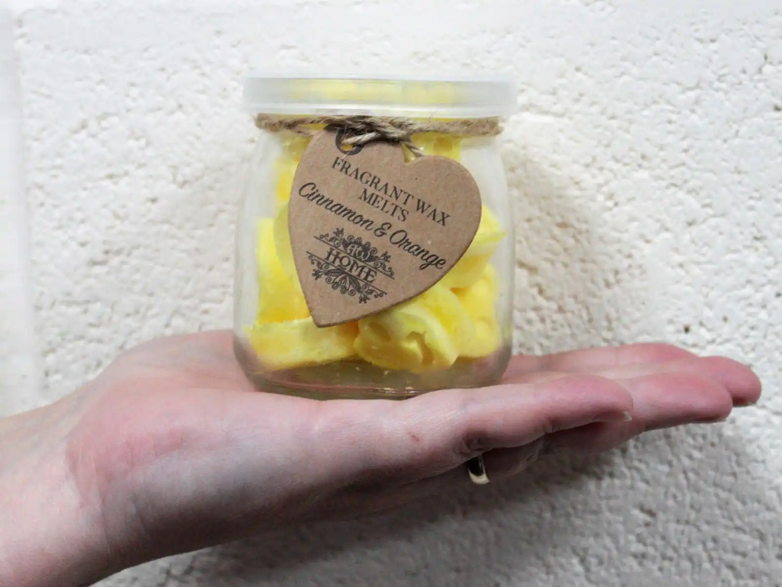 Soywax Melts Jar – Cinnamon & Orange | www.artisangoods.co.uk 7 Soywax Melts Jar – Cinnamon & Orange | www.artisangoods.co.uk 6