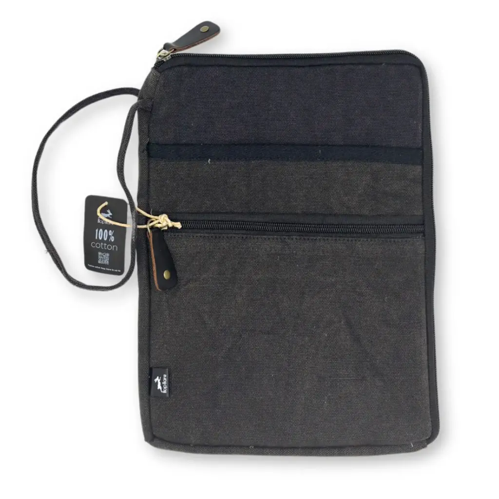 Stonewash Travel Laptop Pouch – Charcoal | www.artisangoods.co.uk 4