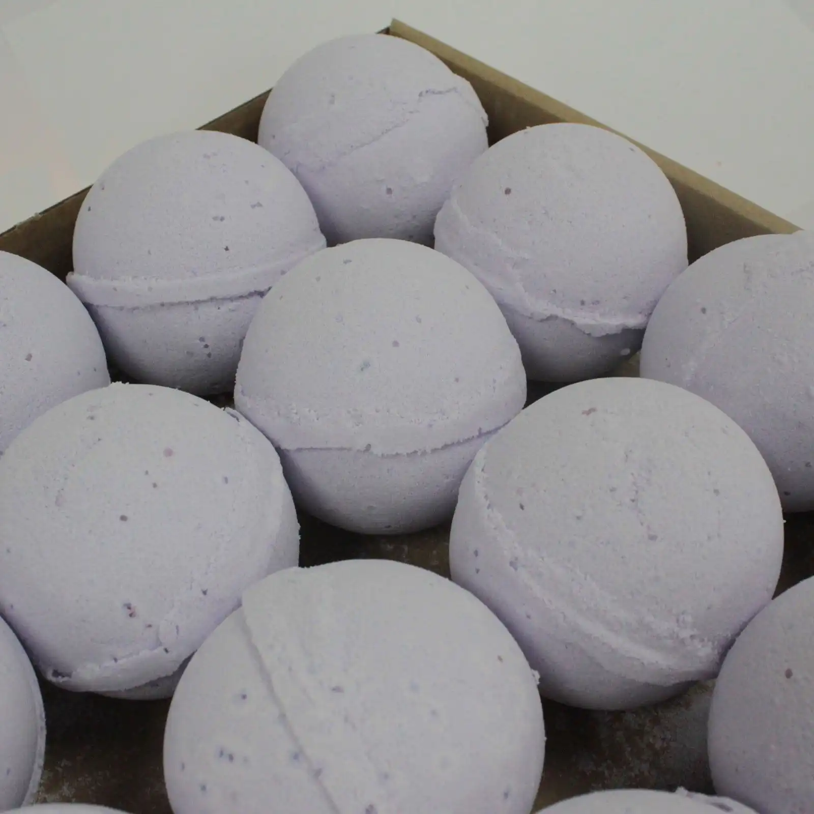Sweet Fennel & Jojoba Bath Bomb | www.artisangoods.co.uk 3 Sweet Fennel & Jojoba Bath Bomb | www.artisangoods.co.uk 2