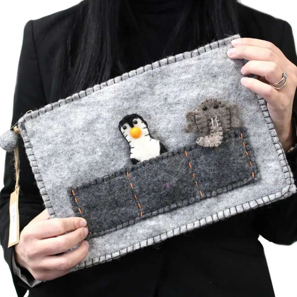 Tablet Pouch with Finger Puppets | www.artisangoods.co.uk