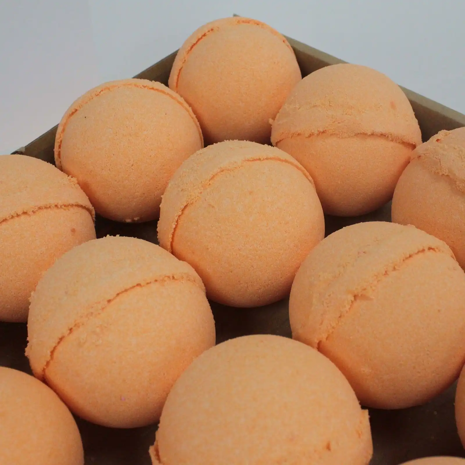 Tangerine & Grapefruit Bath Bomb | www.artisangoods.co.uk 3 Tangerine & Grapefruit Bath Bomb | www.artisangoods.co.uk 2