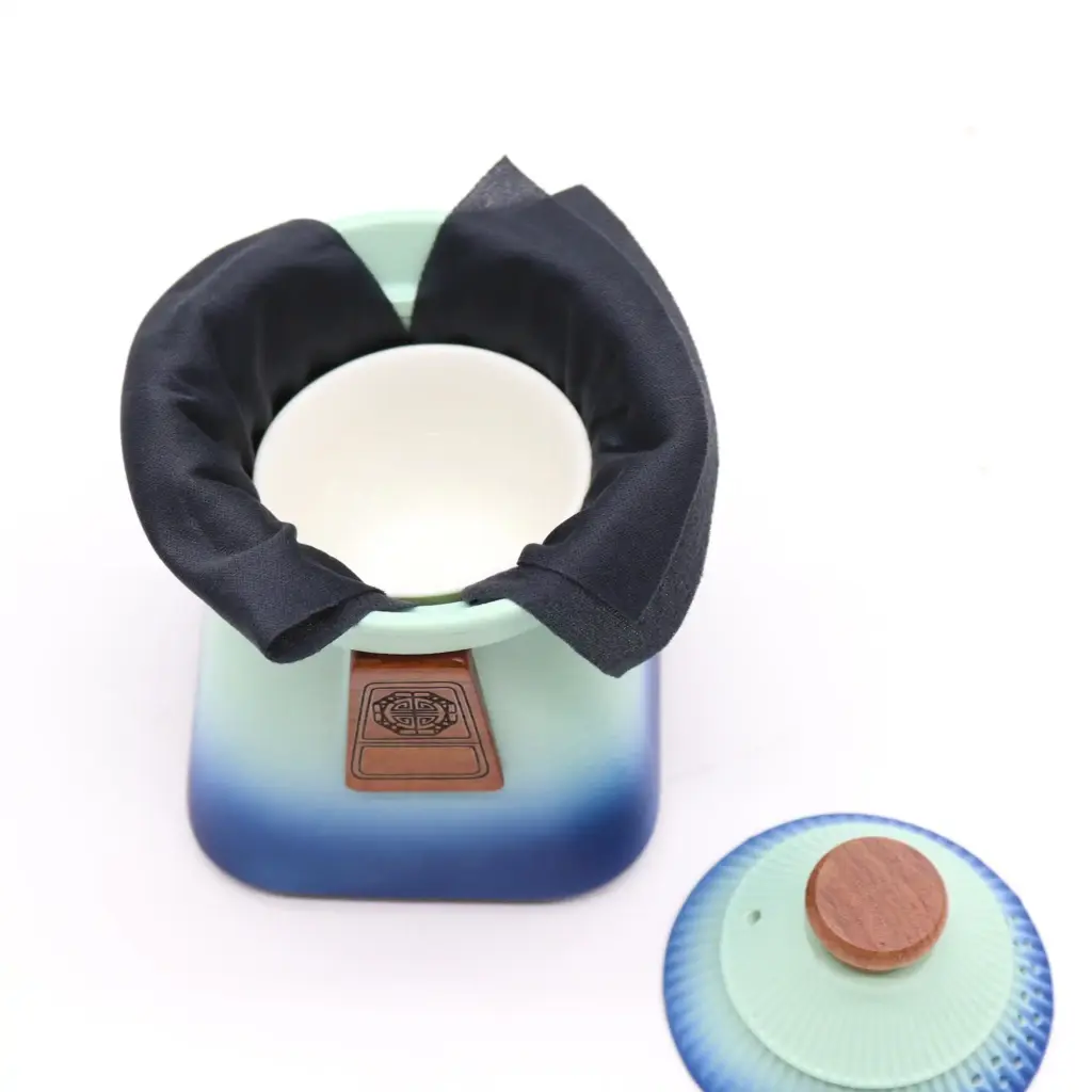 Temple Teapot Set & Three Cups – Blue Heaven | www.artisangoods.co.uk 2 Temple Teapot Set & Three Cups – Blue Heaven | www.artisangoods.co.uk 2
