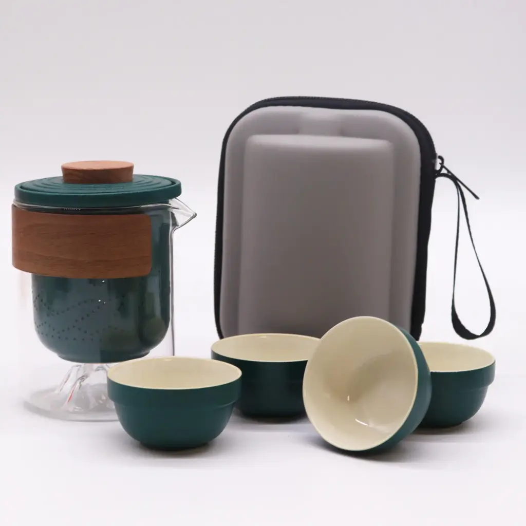 Travel Mountain Teapot Set – Four Friends – Travel Pack | www.artisangoods.co.uk 2