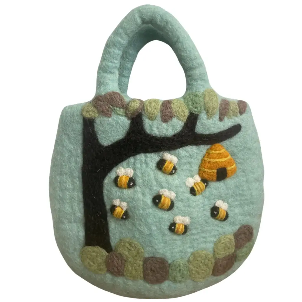 Tree and Beehive Felted Bag | www.artisangoods.co.uk 4 Tree and Beehive Felted Bag | www.artisangoods.co.uk 4