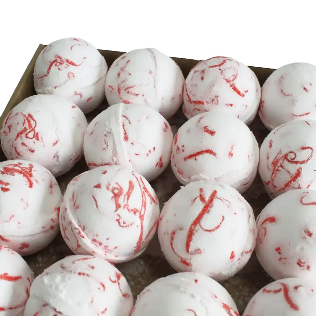 Tropical Paradise Coco Bath Bomb – Strawberry | www.artisangoods.co.uk 4