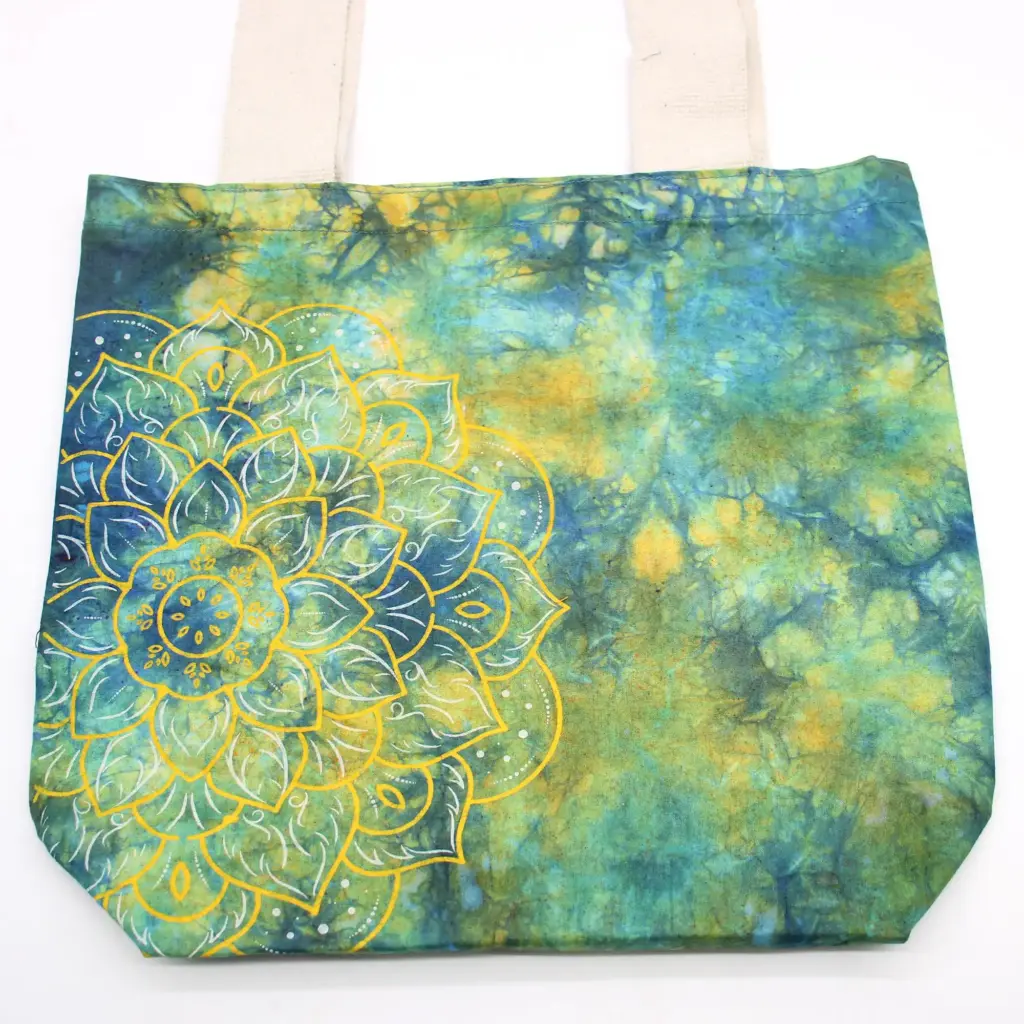 Tye-Dye Cotton Bag (6oz) – 38x42x12cm – Mandela – Green/Blue – Natural Handle | www.artisangoods.co.uk 2 Tye-Dye Cotton Bag (6oz) – 38x42x12cm – Mandela – Green/Blue – Natural Handle | www.artisangoods.co.uk 2
