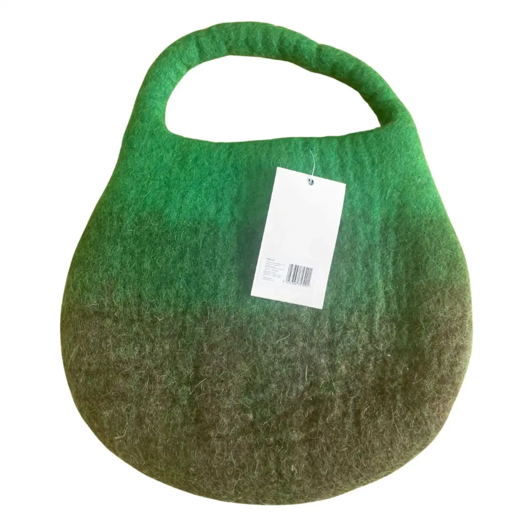 Water Felted Bee Bag – One Handle with Magnet – Garden Greens | www.artisangoods.co.uk