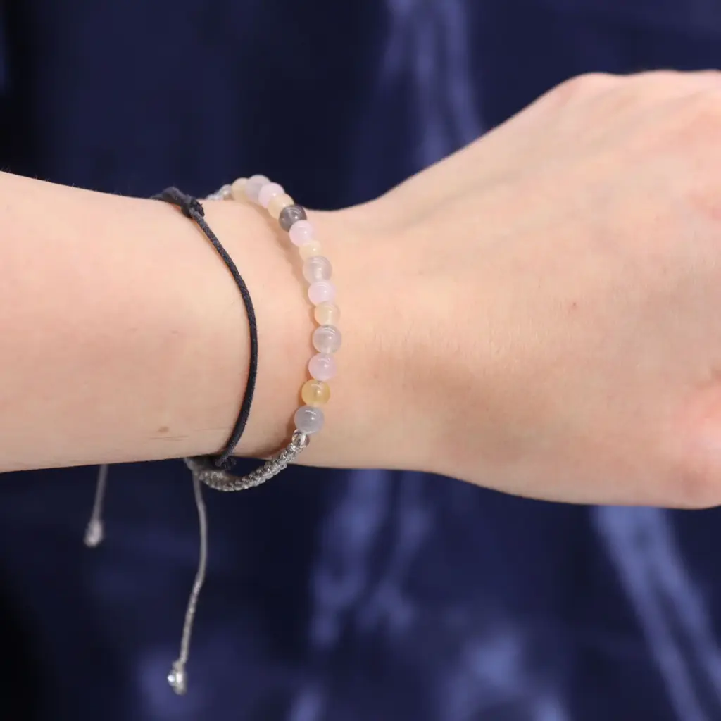 Zodiac Crystal Candle with Gemstone Bracelet – Gemini | www.artisangoods.co.uk 4