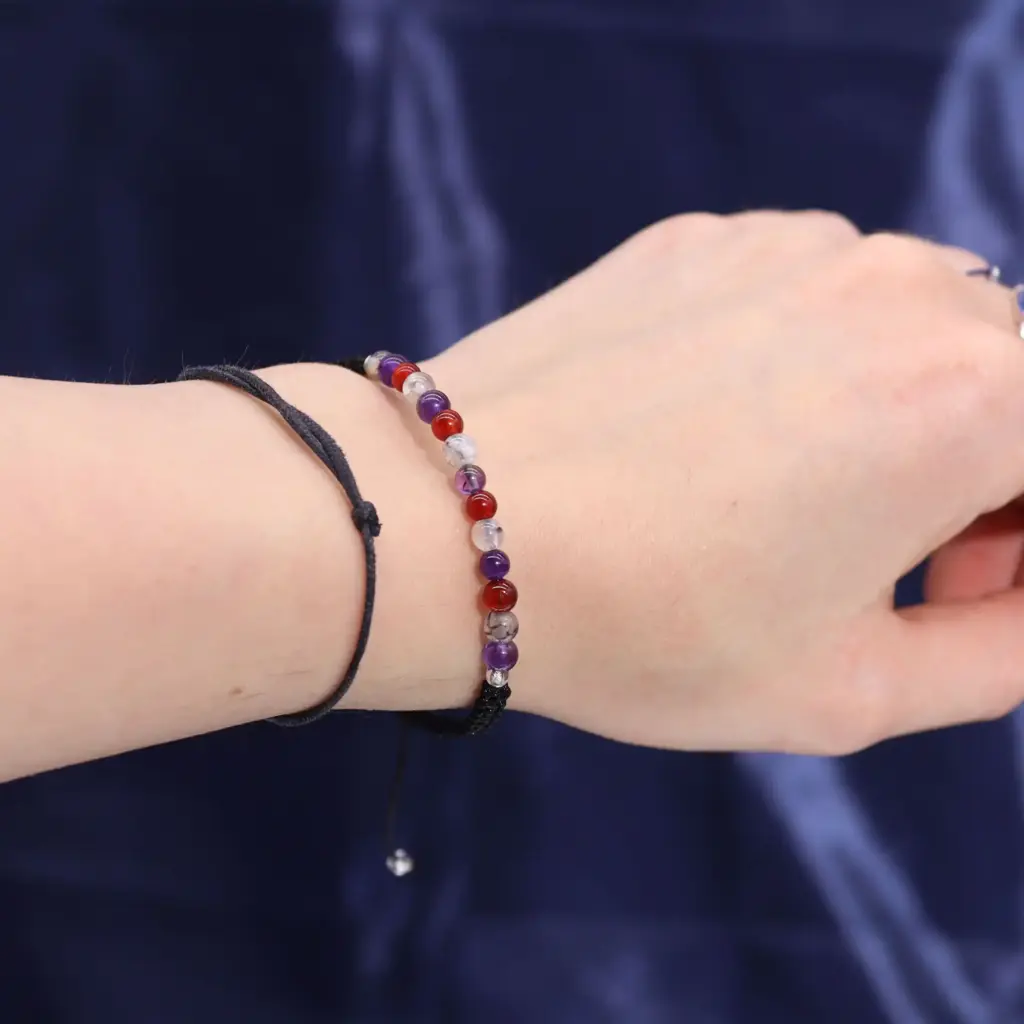 Zodiac Crystal Candle with Gemstone Bracelet – Virgo | www.artisangoods.co.uk 4