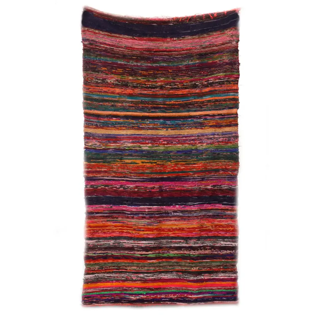 150 x 90cm Luxury Rag Rug – Red | www.artisangoods.co.uk 2