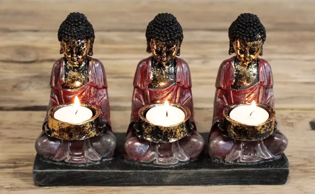 Antique Buddha – Three Devotees Candle Holder | www.artisangoods.co.uk 2