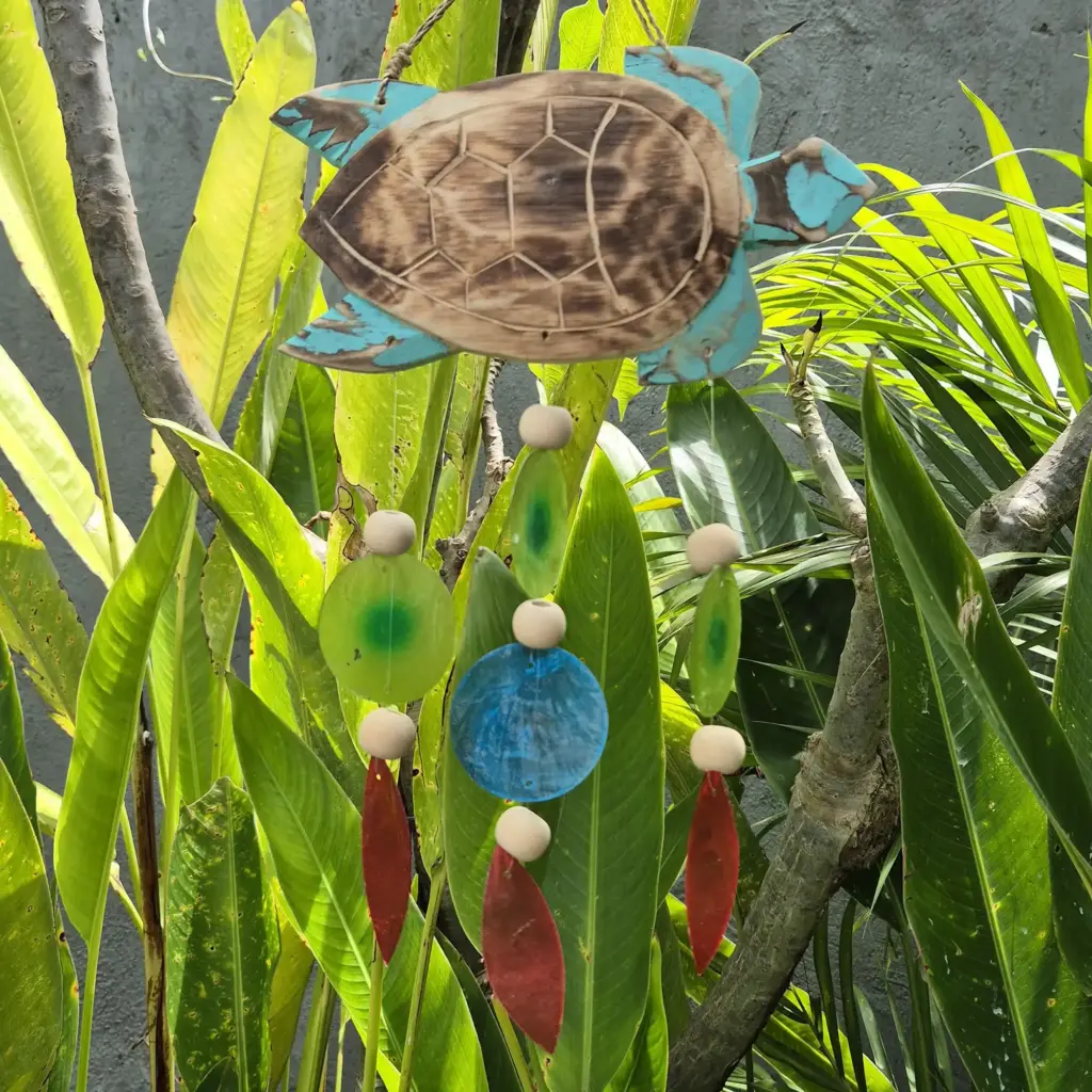 Aqua Turtle Carving and Copis Drop | www.artisangoods.co.uk 5