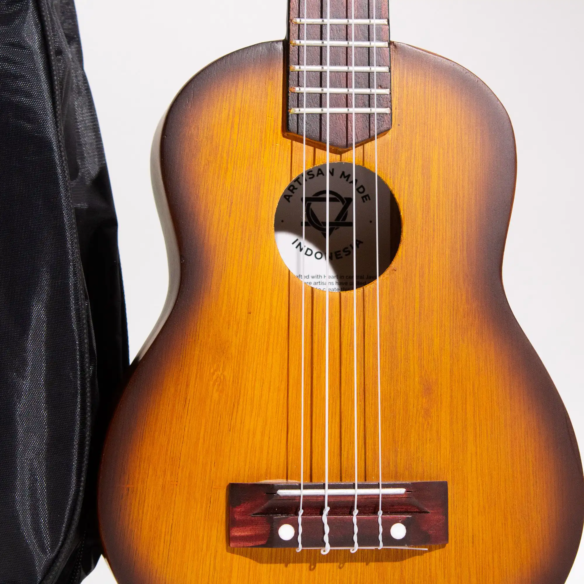 Artisan Made Ukulele – Orange Sunburst Finish (4 String) | www.artisangoods.co.uk 5 Artisan Made Ukulele – Orange Sunburst Finish (4 String) | www.artisangoods.co.uk 4