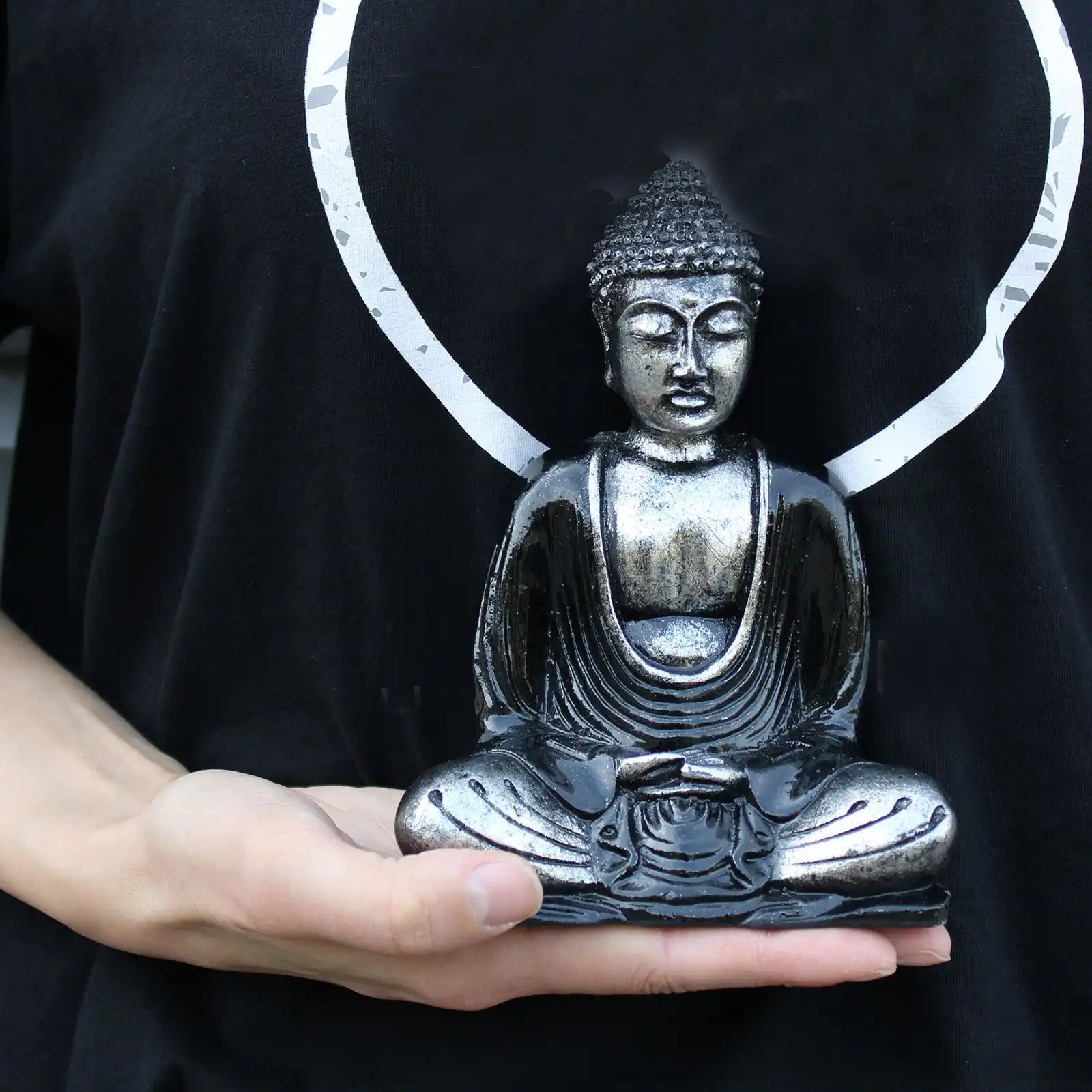 Black & Grey Buddha – Medium | www.artisangoods.co.uk 5 Black & Grey Buddha – Medium | www.artisangoods.co.uk 4